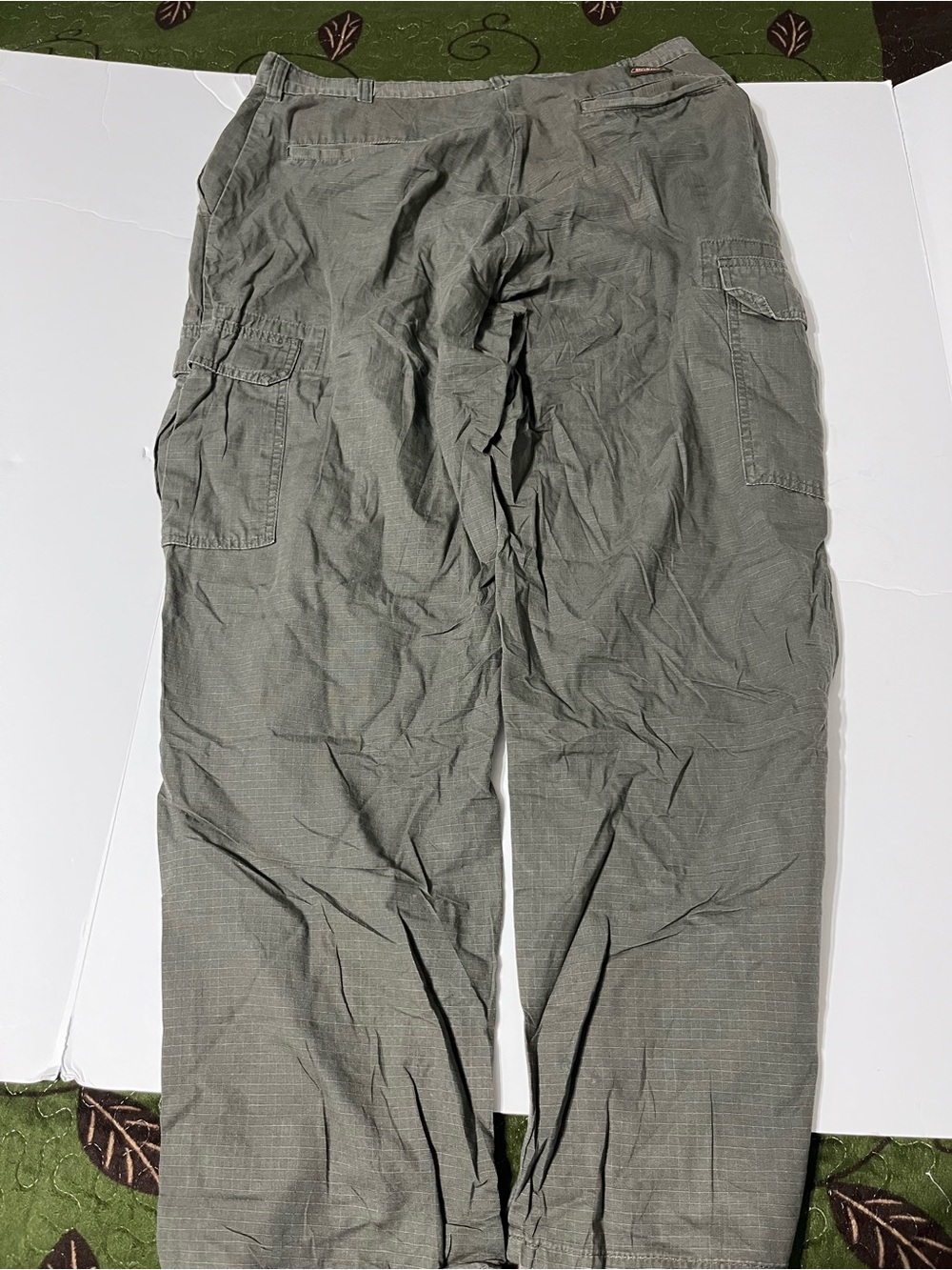 Dickies Olive Cargo Pants - Military Green